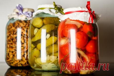 Как замариновать помидоры на зиму в банках со сливами