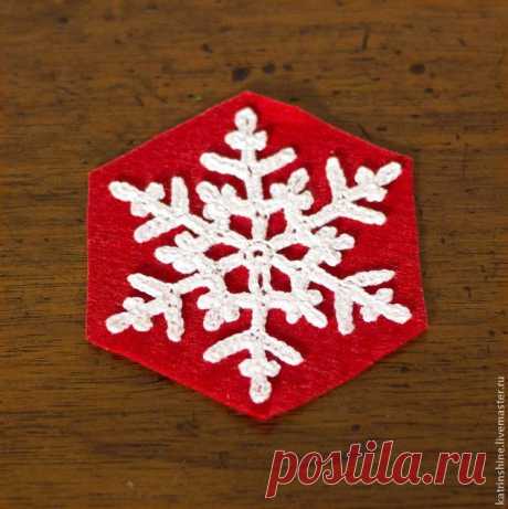 Новогодние подставки под бокалы со снежинками – Ярмарка Мастеров
