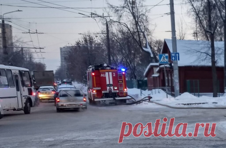 Автоэксперт Васильев советует водителям в РФ при езде по гололеду резко давить на тормоз | Max-Cars RU | Пульс Mail.ru В экстренной ситуации система ABS справится с торможением лучше большинства водителей «Торможение начинать следует заранее и с перестраховкой», —...