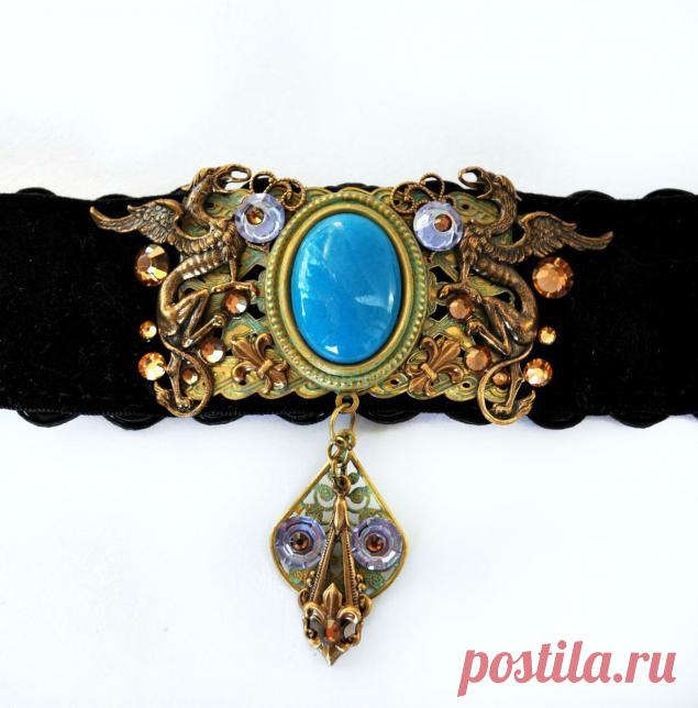 Как сделать чокер на шею своими руками: из бархата, кружева, атласной ленты, ткани, бисера и кожи? Как сделать чокер с подвеской?