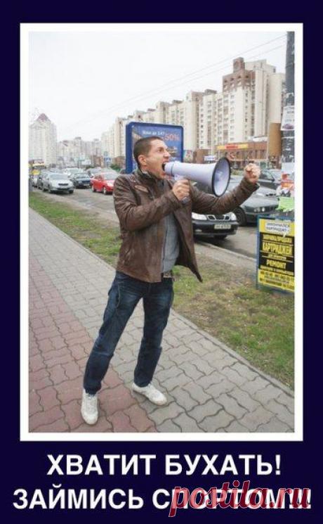 Свободные спартанцы никогда не употребляли вина, но усердно спаивали своих рабов, которым вменялось в обязанность выпивать 4 чашки вина в день. Именно поэтому любое многочисленное восстание рабов подавлялось небольшими силами спартанских войск. / Воркаут как образ жизни