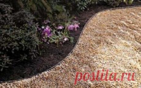 Устройство садовых дорожек - 

Для изготовления дорожек в саду или во дворе дома

не нужно обладать никакими особыми знаниями и умениями. Нужно просто взять и начать это делать.

Для изготовления можно использовать все, что увидите и найдете вокруг. На что хватит фантазии.