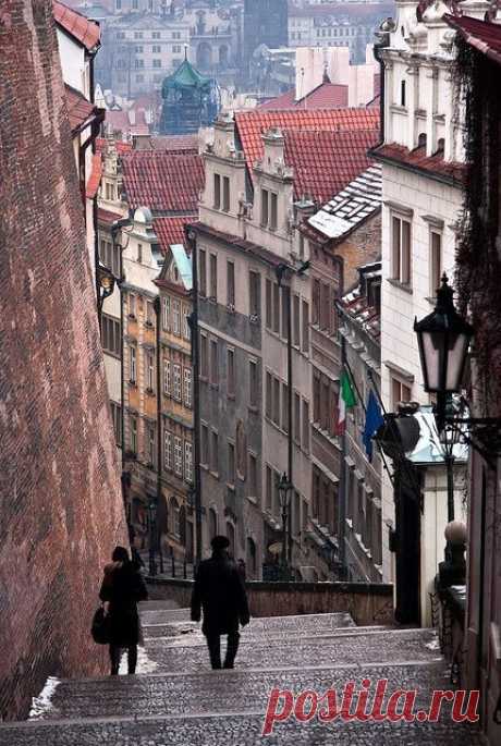 Stairway from the Prague Castle to Lesser Town quarter, Czech Republic  |  Pinterest