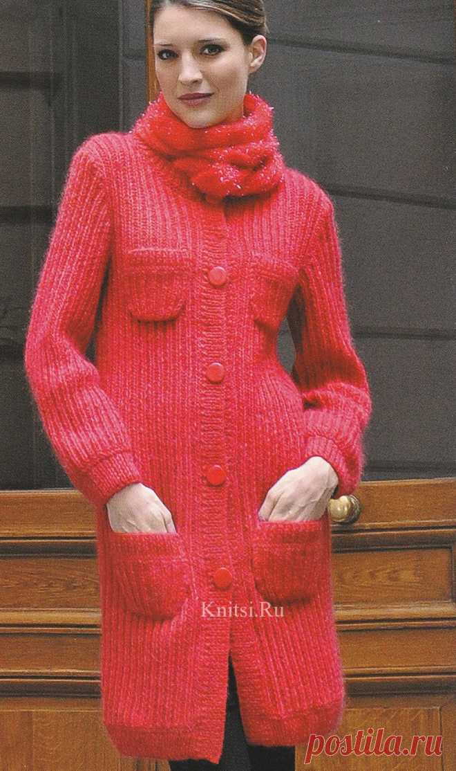 Стильное пальто с шарфом. Вязание для женщин / Пальто / Спицами