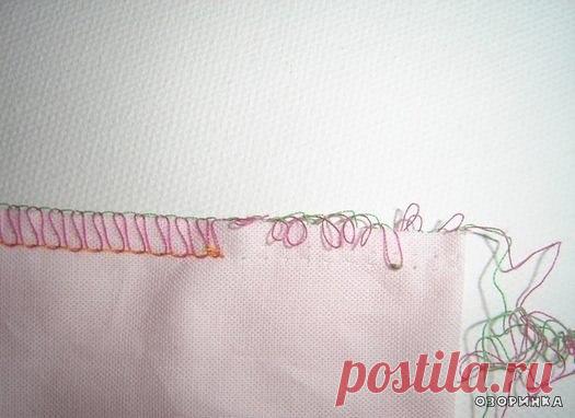 Как легко и быстро распустить обметочный шов оверлока.

Даже у самой опытной швеи случаются казусы в изготавливаемом изделии. И единственным выходом порой служит решение пороть. Не знаю, как вы, а я жутко не люблю, когда мне приходится распарывать что-либо, особенно тяжело мне дается распарывание обметочных швов оверлока. 

Оказывается, здесь есть маленький секрет, благодаря которому можно значительно облегчить и ускорить сей неприятный труд.

Итак, учимся ! Будем распуска...