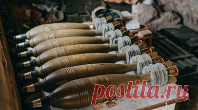 Марочко сообщил, что ВСУ нанесли удар по складу шахты с тротилом возле Луганска. Украинские войска нанесли удар по складу шахты с аммоналом и тротилом у пригорода Луганска. Об этом заявил подполковник ЛНР в отставке Андрей Марочко. Читать далее