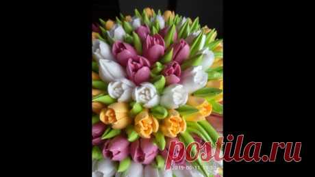 Торт с тюльпанами на Юбилей .... Cake with tulips on Anniversary Шоколадный бисквит+ореховый бисквит+заварной крем с вареной сгущенкой+малиновый джем+смородиновый джем Диаметр формы 25см и 18см БЗК крем на 325 гр БЗК крем:...