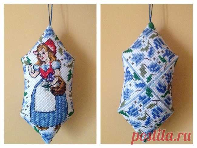 Вышитая кривуля "Красная шапочка". Схема