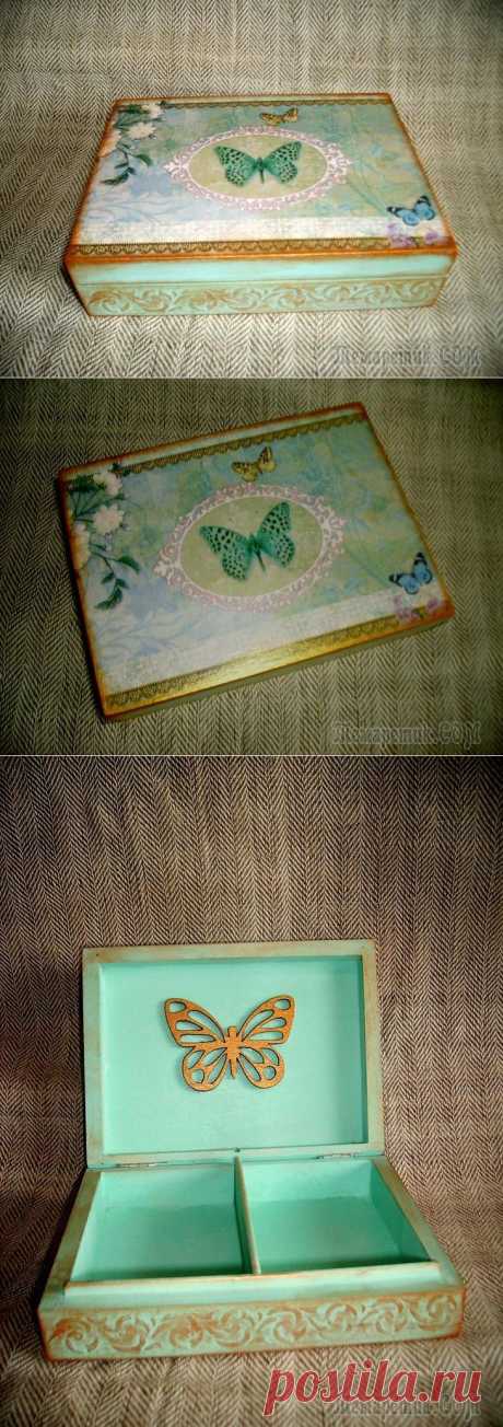 Шкатулка, декупаж, трафарет,золочение акриловой краской