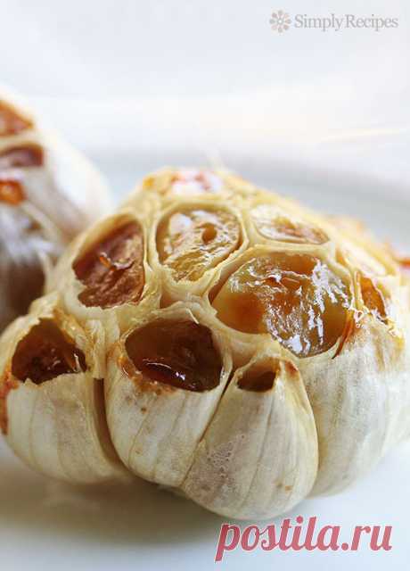 Как Жарить чеснок, жареный чеснок | SimplyRecipes.com