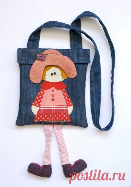 Детская сумочка из джинсов.