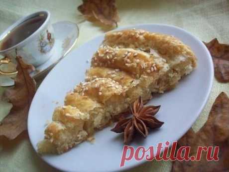 улитка из слоёного теста с сыром