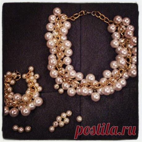 (60) Одноклассники
Комплект колье и браслет из имитации жемчуга в стиле Chanel
Ручная работа
По всем вопросам пишите в личку))