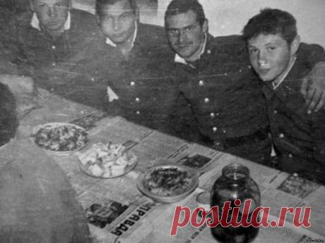 Как проходили советские «посиделки» / Назад в СССР / Back in USSR