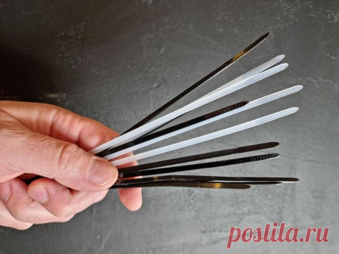 Хитроумное использование хвостиков от пластиковых хомутов вместо утилизации | WORL3D | Сделай сам... Если под рукой нет дюбеля, то всегда выручат пластиковые хомуты. Показываю как сделать из них дюбель.