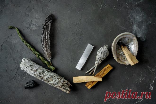 Дом – место силы: очищение пространства
Автор: Суганда София Помимо сакральной сексуальности и музыки моя большая любовь и увлечение – это забота о доме, создание и поддержание высоковибрационного пространства. Дом может быть реальным местом силы, создать которое можем мы сами. Дом может быть храмом вашей семьи, гнездом, которое питает, оберегает, даже помогает в делах. Это реально домашняя магия. Почти все друзья, […]
Читай дальше на сайте. Жми подробнее ➡