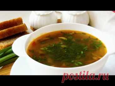 Очень Вкусные Щи с грибами! ИНГРЕДИЕНТЫ-30 гр сушеных грибов-150 гр свежих шампиньонов-1/2 кочана небольшой капусты-1 лук-1 морковь-1/2 помидора-1 картофелина-3 лавровых листа-соль, черный молотый перец по вкусуКАСТРЮЛЯ НА 3 ЛИТРА