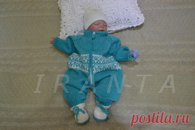 Комплект "Зимушка": комбинезон на молнии и пинетки. Автор - Iranta