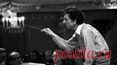 Дирижёр Владислав Чернушенко назвал утратой для культуры смерть Юрия Темирканова. Народный артист СССР, дирижёр Владислав Чернушенко заявил, что смерть его друга, худрука академического симфонического оркестра Санкт-Петербургской филармонии Юрия Темирканова, стала невосполнимой утратой. Читать далее