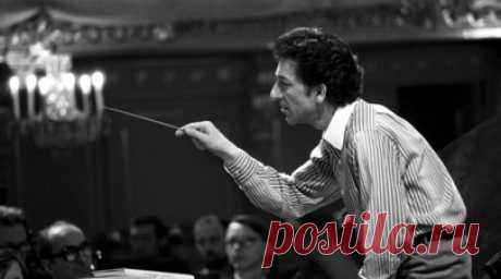 Дирижёр Владислав Чернушенко назвал утратой для культуры смерть Юрия Темирканова. Народный артист СССР, дирижёр Владислав Чернушенко заявил, что смерть его друга, худрука академического симфонического оркестра Санкт-Петербургской филармонии Юрия Темирканова, стала невосполнимой утратой. Читать далее