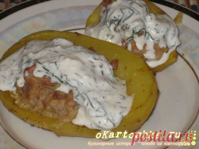 Запеченный картофель с фаршем и соусом | Что приготовить из картошки. Очень простое вкусное и неприхотливое блюдо.
Ingredients:
Картофель - 10 штук
Фарш - 500 гр
Лук - 2 репки
Чеснок - 5 зубков
Зелень, соль, перец и другие приправы
Сметана 150 гр
Зелень (укроп, петрушка) - 0,5 пучка
Чеснок -4 зубка
Соль, перец по-вкусу