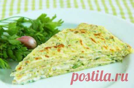 Кабачковый торт с чесноком и зеленью