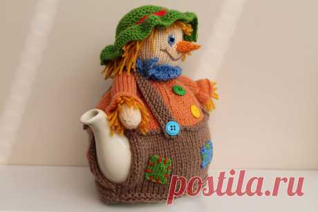 Ravelry: Project Gallery for Scarecrow Tea Cosy pattern by Debi Birkin