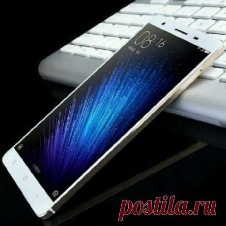 Xiaomi Max оснастят шестиядерным процессором от Qualcomm На следующей неделе компания Xiaomi проведёт презентацию, в рамках которой будет анонсировано несколько новых продуктов. Для многих самым ожидаемым анонсом станет восьмая версия фирменной прошивки MIUI и второе поколение фитнес-трекера Mi Band. Ещё одной новинкой должен стать 6,44-дюймовый смартпэд Xiaomi Max, название которого путём голосования выбрали сами пользователи. Благодаря опубликованной на сайте Weibo фотографии стало известно,…