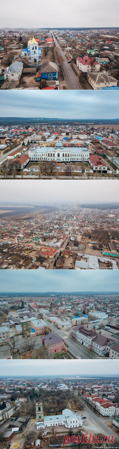 Пролетая над Павловском, или Назад в СССР / Туристический спутник