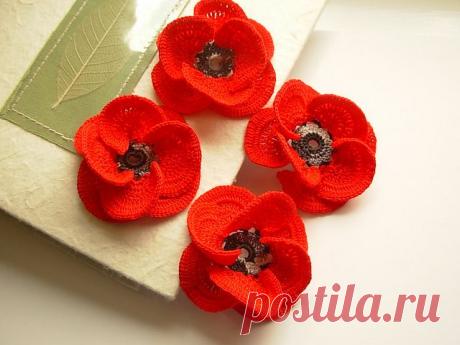Коллекция вязаных маков