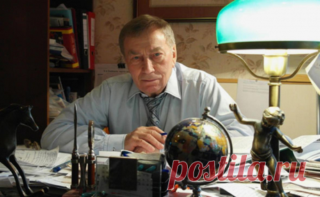 Умер бывший главный редактор «Российской газеты» Анатолий Юрков. На 90-м году жизни умер бывший главный редактор «Российской газеты» журналист Анатолий Юрков.