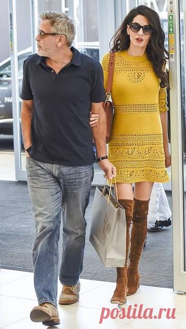 KUFER z artystycznym rękodziełem : Sukienka szydełkiem