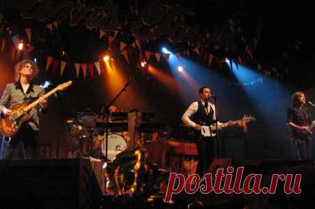 ТВ Пирвели: в Грузии сорвали концерт The Killers из-за барабанщика из РФ. Фанаты группы осудили солиста за решение пригласить российского барабанщика на сцену.