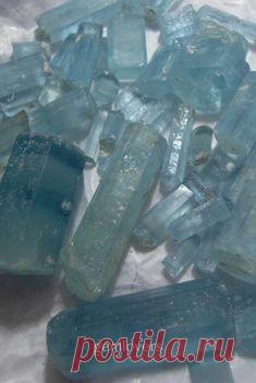 ГОЛУБОЙ АКВАМАРИН