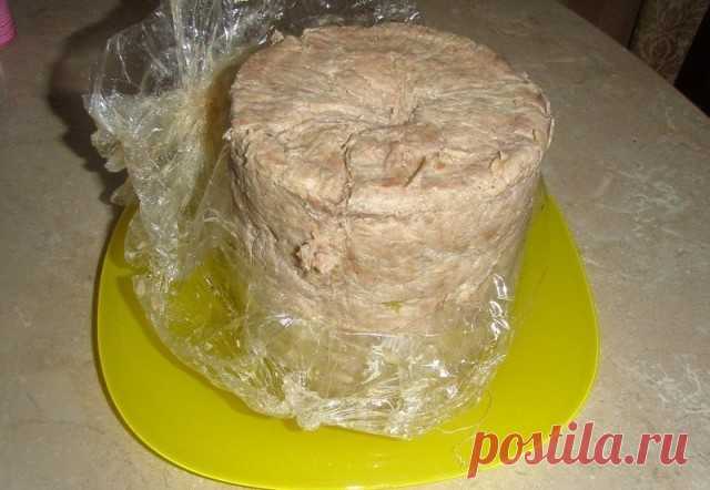Положи в жестяную банку рукав с куриным мясом. Через час ты получишь королевское блюдо! Повезло, что нашла этот рецепт.
Ингредиенты
Куриное филе600 г
Желатин1 ст. л.
Итальянские травы1 ч. л.
Чеснок2 зуб.
Черный перец (молотый)по вкусу
Сольпо вкусу
риготовление
Вымойте филе, нарежьте его небольшими кусочками, добавьте сухой быстрорастворимый желатин, итальянские травы, измельченный чеснок, черный молотый перец и соль. Перемешайте и оставьте на 20 минут.
Выложите мясо в рука...