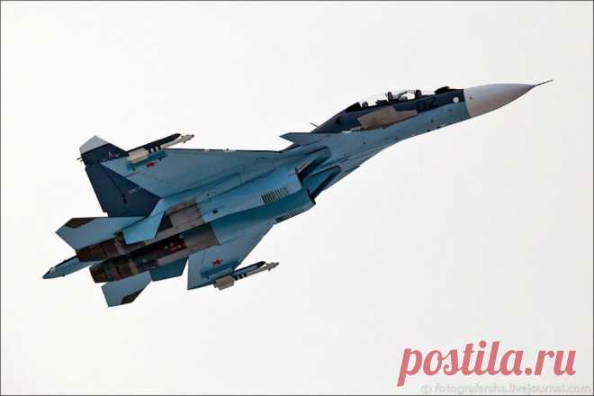 Высший пилотаж с участием новейшего Су-30СМ продемонстрировали «Соколы России» - ОРУЖИЕ РОССИИ Информационное агентство