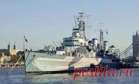 Боевые корабли. Крейсера. Возможно, лучшие, но очень дорогие Очень часто в своих рассказах я говорю о том, что «корабль не лишен недостатков», «могло быть и лучше» и так далее. Этакое пускание ворчливых пузырей из-под воды. На самом деле, конечно, я очень нежно обожаю эти такие противоречивые корабли. Но крейсера – это прекрасный класс, а главное – красивый