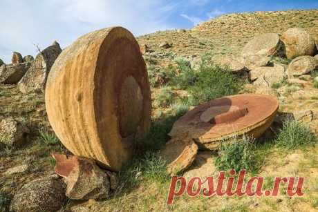 Загадочная долина шаров в Казахстане - Путешествуем вместе