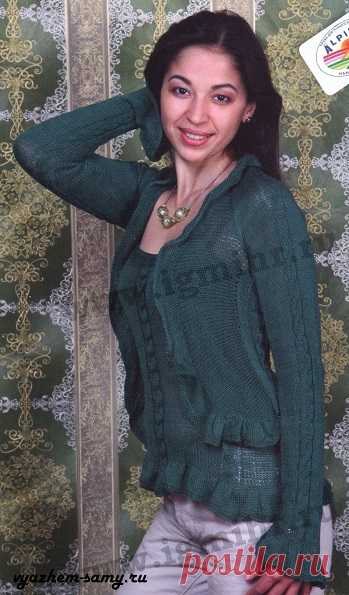 Вязаная спицами двойка: топ и жакет Вязаная спицами двойка: топ и жакет зелёного цвета. Схема узора. Выкройки для вязания, Подробное описание.