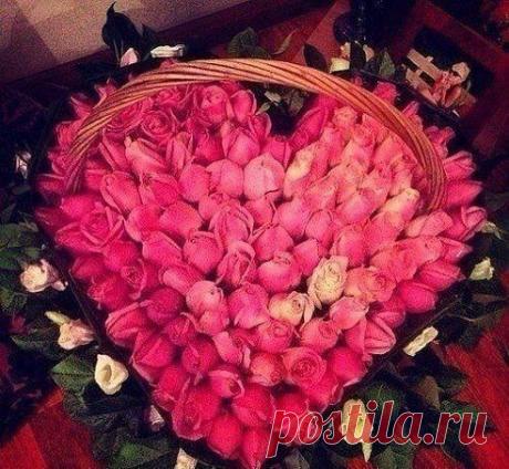 Настоящие мужчины делают подарки без повода и по велению сердца, другие — исключительно по велению календаря.