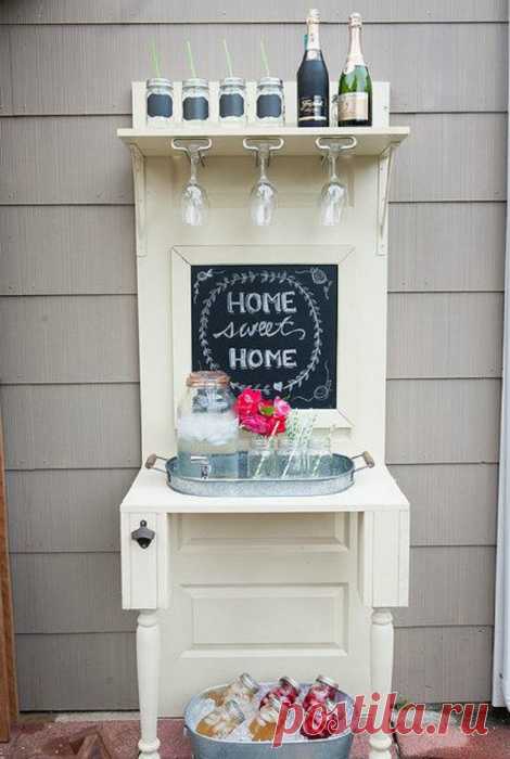 19 неординарных примеров превращения старых межкомнатных дверей в эксклюзивные вещи