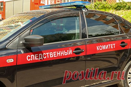В российском регионе мужчина изнасиловал незнакомку и попал под следствие. В Самарской области задержали 28-летнего мужчину, изнасиловавшего 27-летнюю незнакомку. Ночью 7 июня фигурант напал на потерпевшую около заведения города Ершова. Он надругался над женщиной. Та стразу же обратилась в полицию. Вскоре подозреваемого поймали. Сейчас решается вопрос об его аресте.