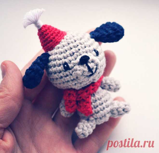 PDF Собачка-малыш. FREE amigurumi crochet pattern. Бесплатный мастер-класс, схема и описание для вязания игрушки амигуруми крючком. Вяжем игрушки своими руками! Щенок, собака, собачка, dog, puppy, hund, köter, cachorro, pies, perro, cão. #амигуруми #amigurumi #amigurumidoll #amigurumipattern #freepattern #freecrochetpatterns #crochetpattern #crochetdoll #crochettutorial #patternsforcrochet #вязание #вязаниекрючком #handmadedoll #рукоделие #ручнаяработа #pattern #tutorial #häkeln #amigurumis