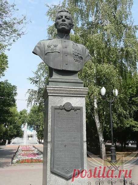 Василий Петров – единственный в мире офицер, воевавший без обеих рук