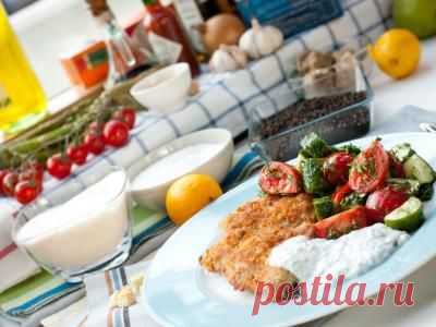 Cвиной шницель с йогуртовым соусом - Еда - msn