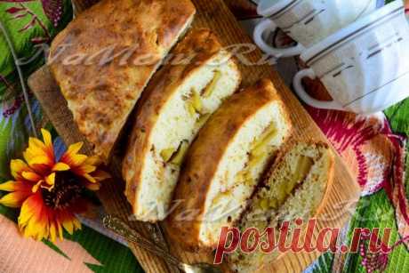 Шарлотка на кефире пышная с яблоками в духовке