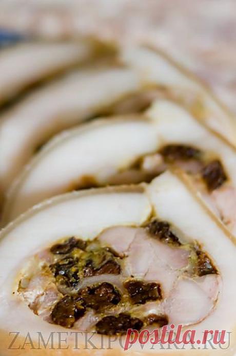 Куриный рецепт с черносливом в свиной шкурке | Ваши любимые рецепты