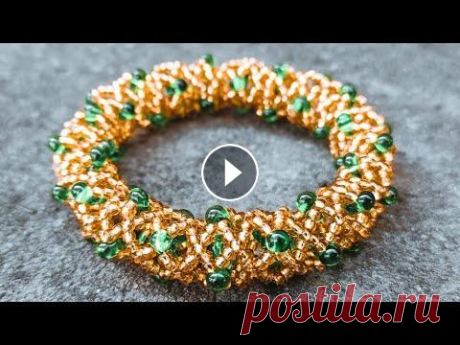 Жгут из бисера иглой без замка / Браслет из бисера / Beaded bracelet / Needle string bead В этом видео уроке покажу как можно сплести жгут из бисера иглой для которого не понадобится замок! Браслет гибкий и тянется! Плетется легко и быстро!...