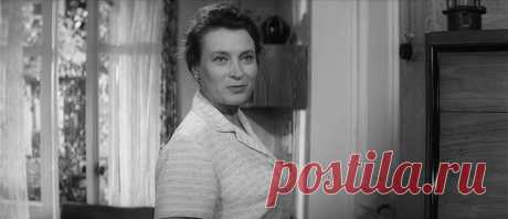 Любовь Соколова
- 31 июля, 1921
 • 6 июня 2001