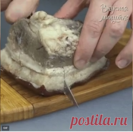 Сало вареное со специями в пакете - это просто и вкусно! Рецепт очень простой, а результат - отменный!